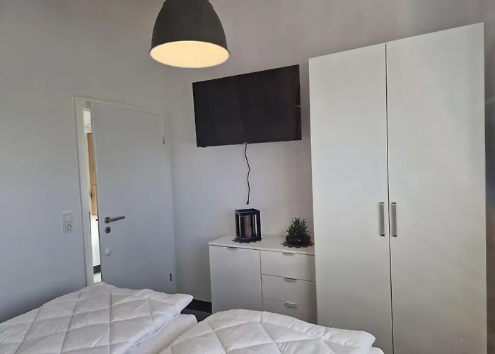 G10 Mit Wiesenblick In Eckwarderhoerne By Interhome